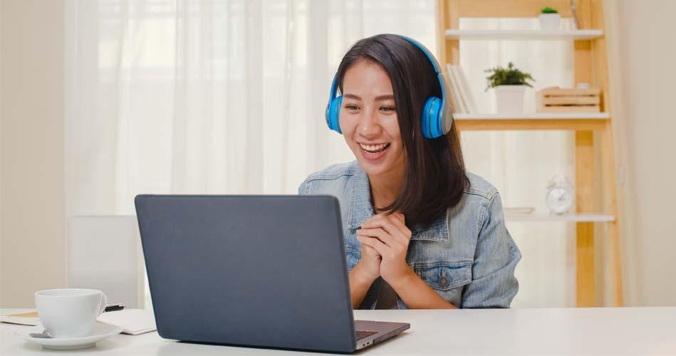 Girl happy to know about Flash course